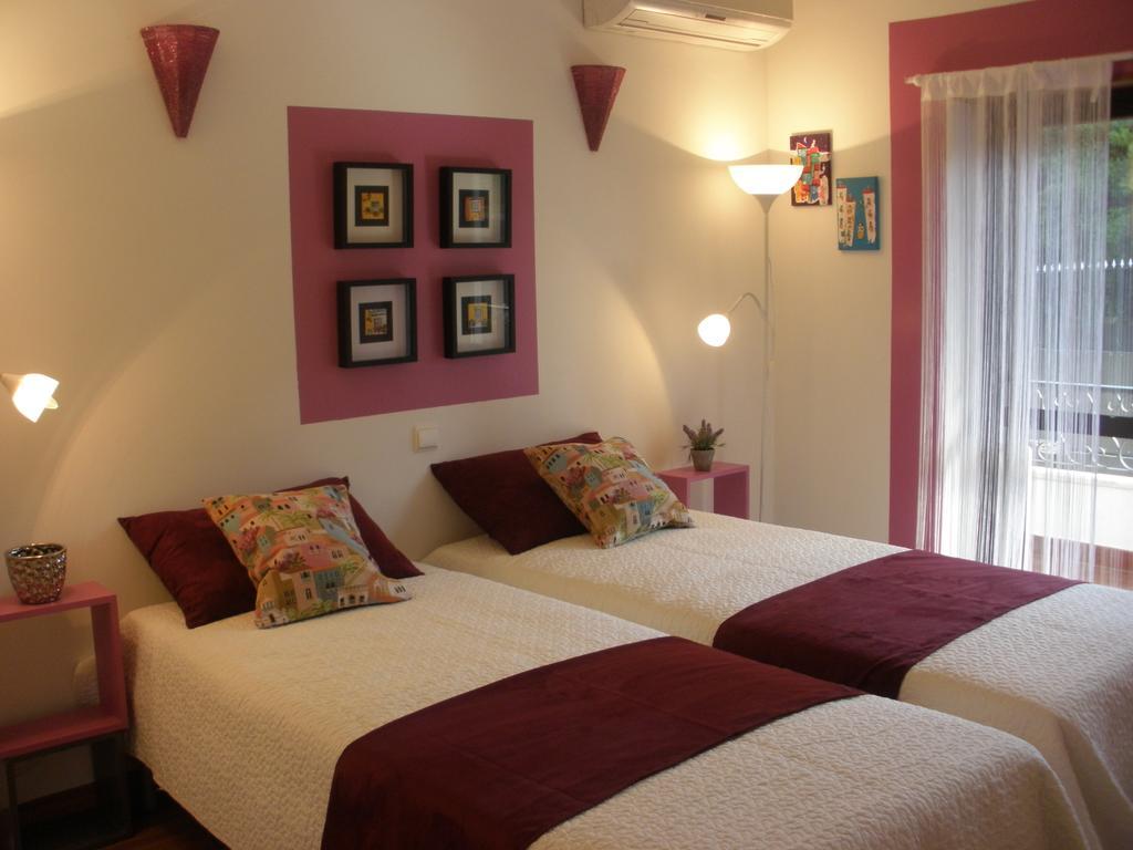 Dolce Cascais Guest House Rum bild